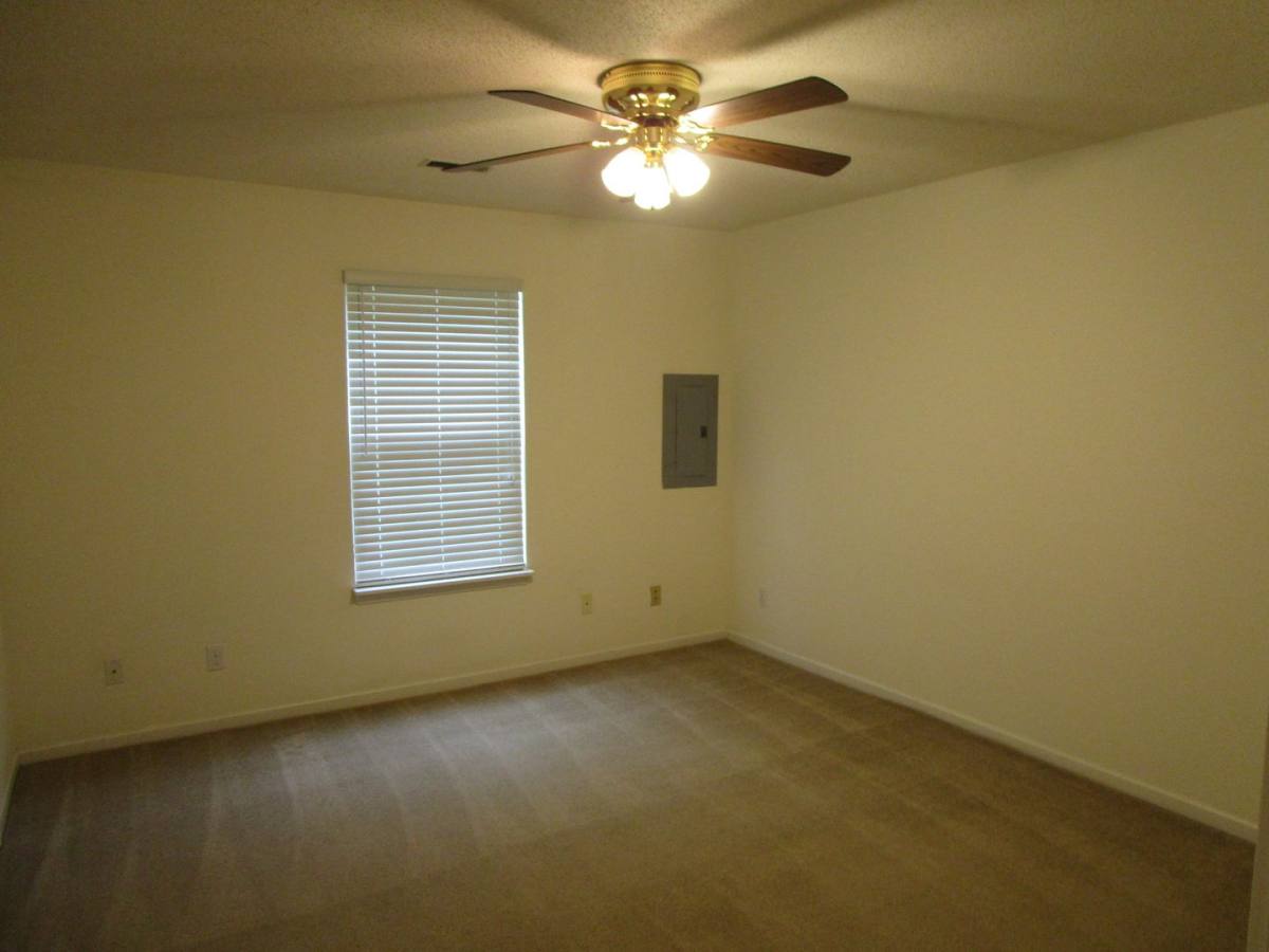 Apartment for rent at 5000-5002 Carrie Ridge Dr, Columbia, MO 65203