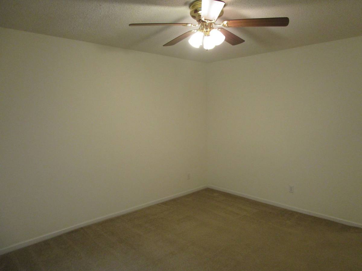 Apartment for rent at 5000-5002 Carrie Ridge Dr, Columbia, MO 65203