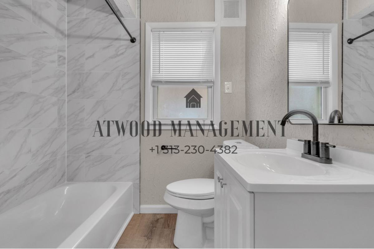 House for rent at 11431 Marlowe St, Detroit, MI 48227