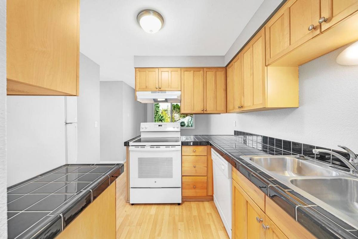 Apartment for rent at 10305 SW Wilsonville Rd, Wilsonville, OR 97070