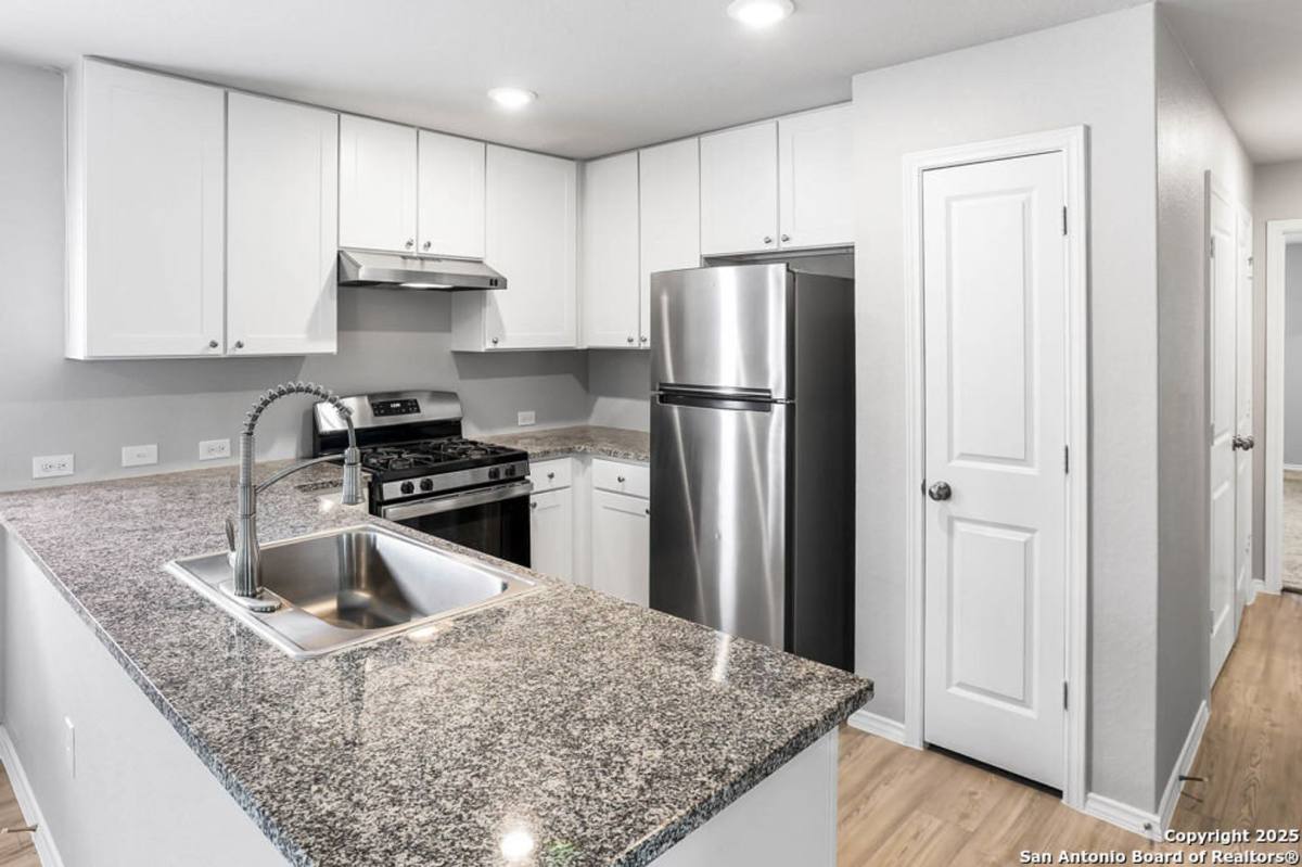 House for rent at 13907 Silos Meadows, San Antonio, TX 78252