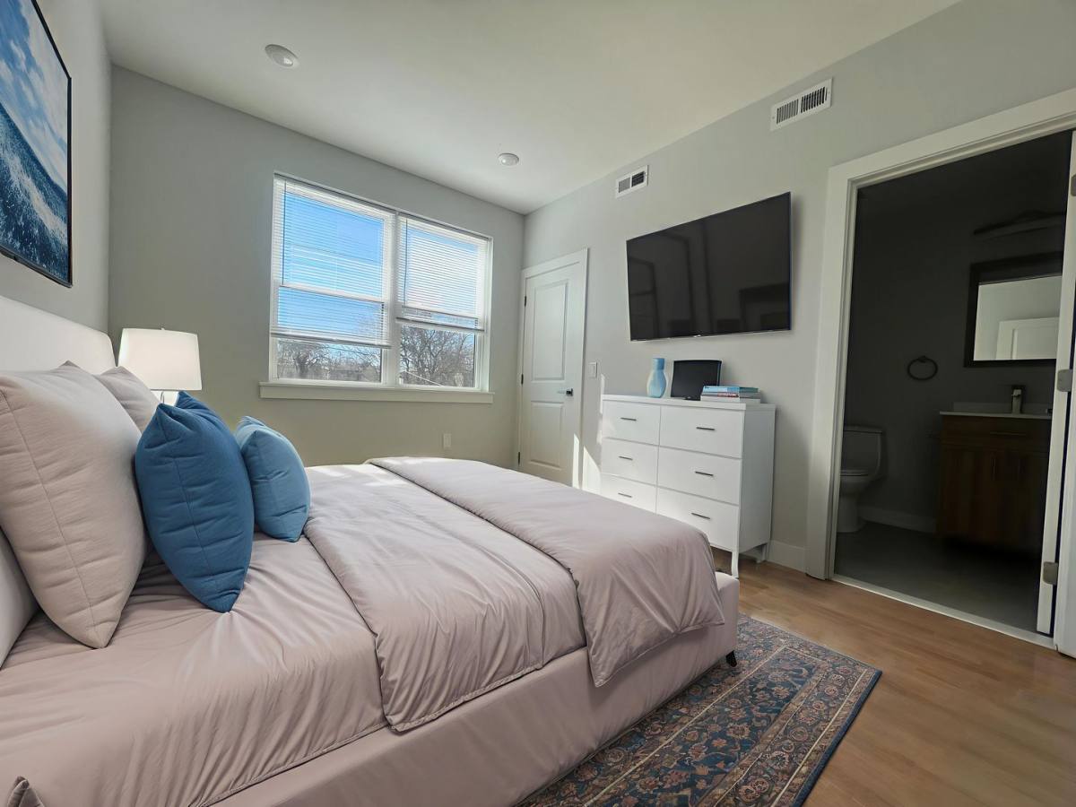 Apartment for rent at 3860 Brown St, Philadelphia, PA 19104