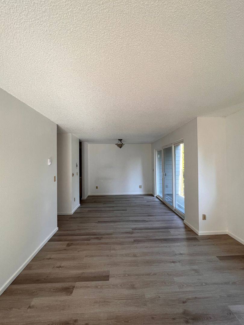 Apartment for rent at 10522 Lake City Way NE, Seattle, WA 98125
