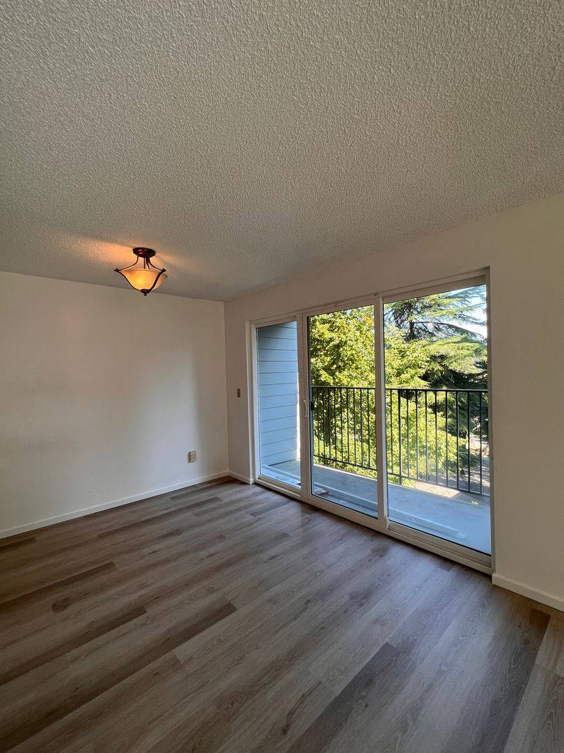 Apartment for rent at 10522 Lake City Way NE, Seattle, WA 98125