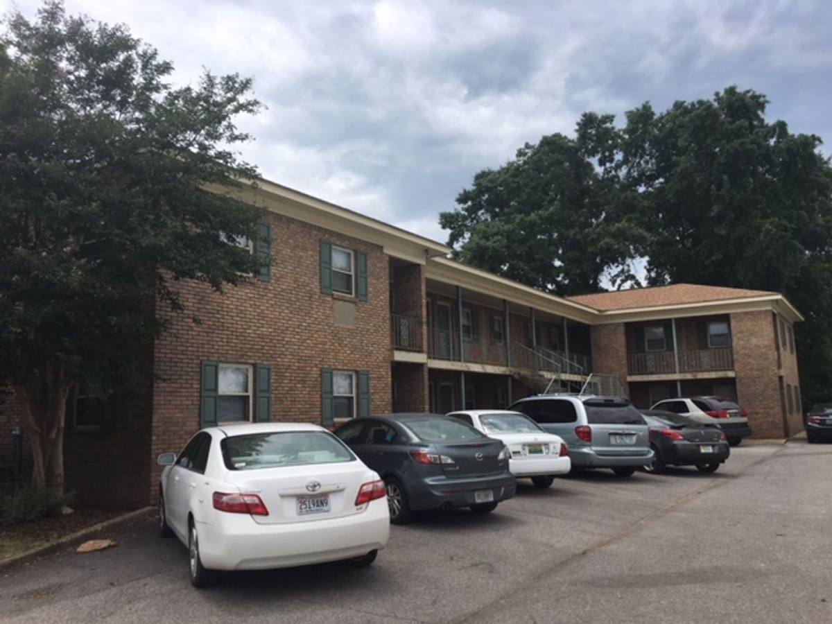 Apartment for rent at 326 Reed St, Tuscaloosa, AL 35401
