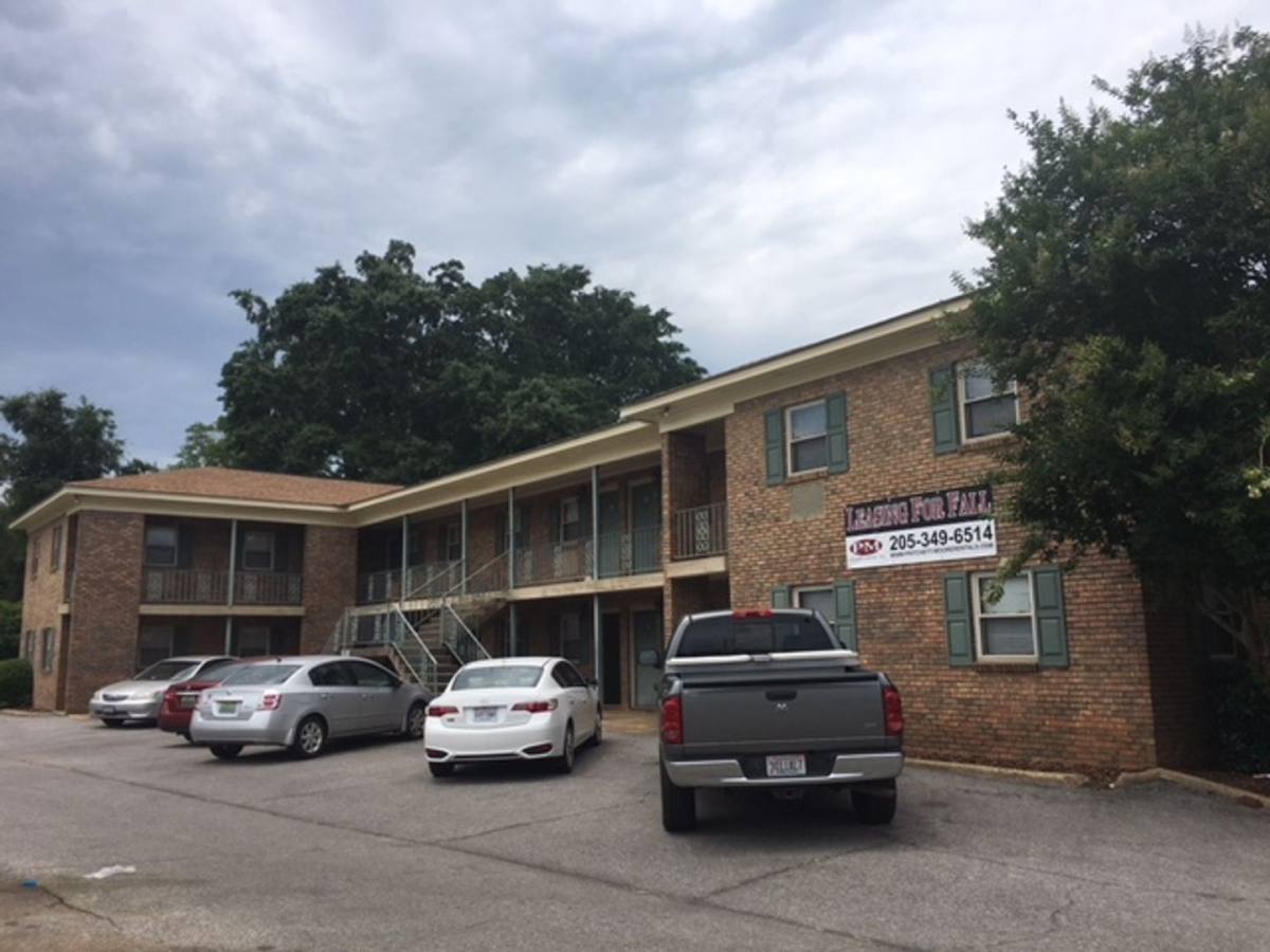 Apartment for rent at 326 Reed St, Tuscaloosa, AL 35401