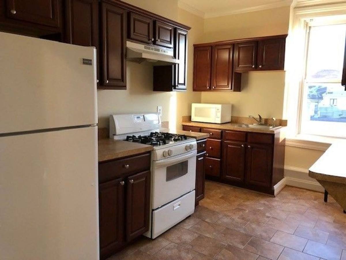 Apartment for rent at 1318 Eutaw Place, Baltimore, MD 21217