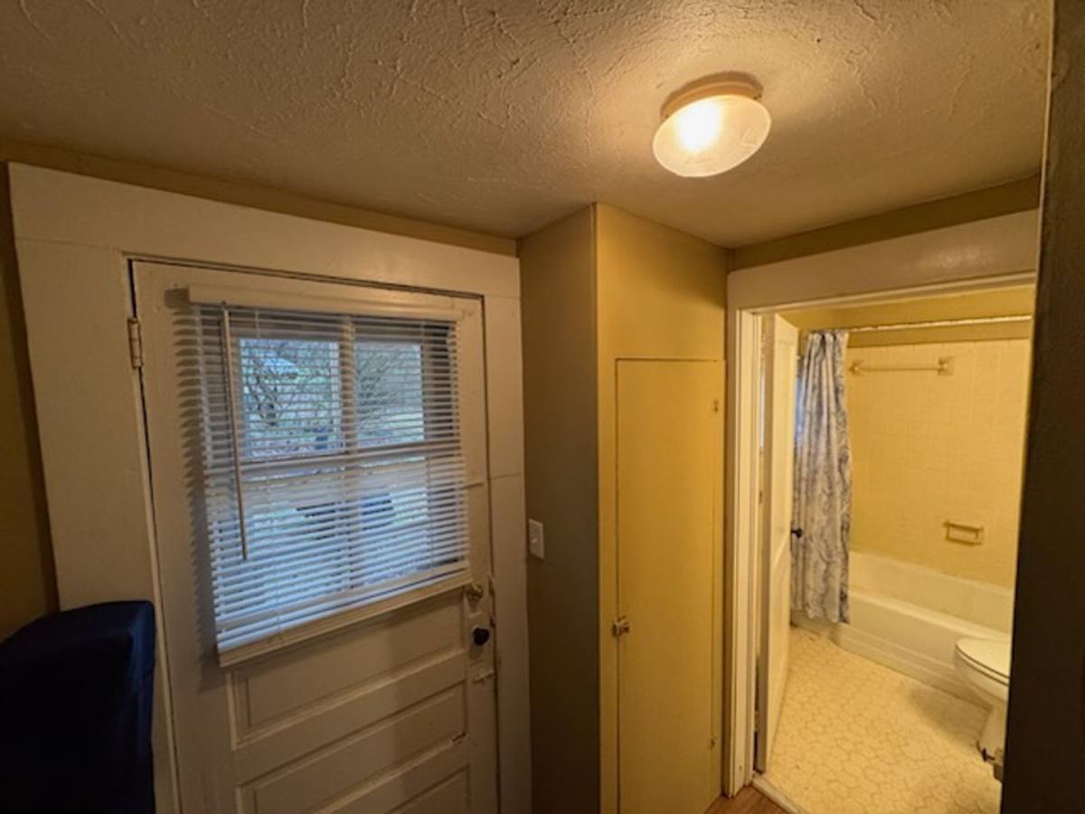 House for rent at 1095 Macon Highway, Athens, GA 30606
