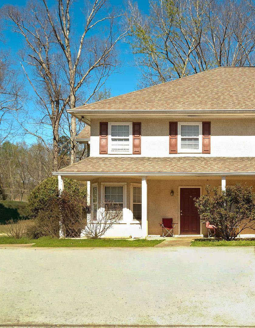 Townhouse for rent at 1535 Cedar Shoals Dr, Athens, GA 30605