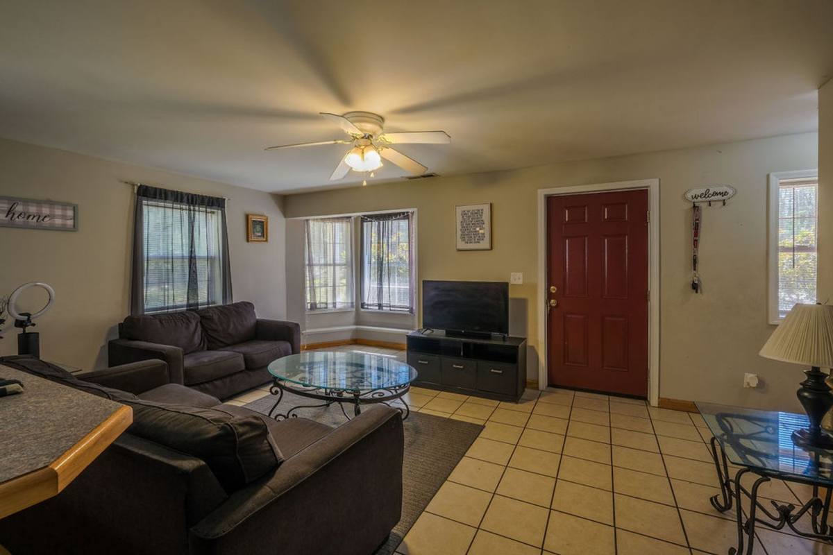Townhouse for rent at 1535 Cedar Shoals Dr, Athens, GA 30605