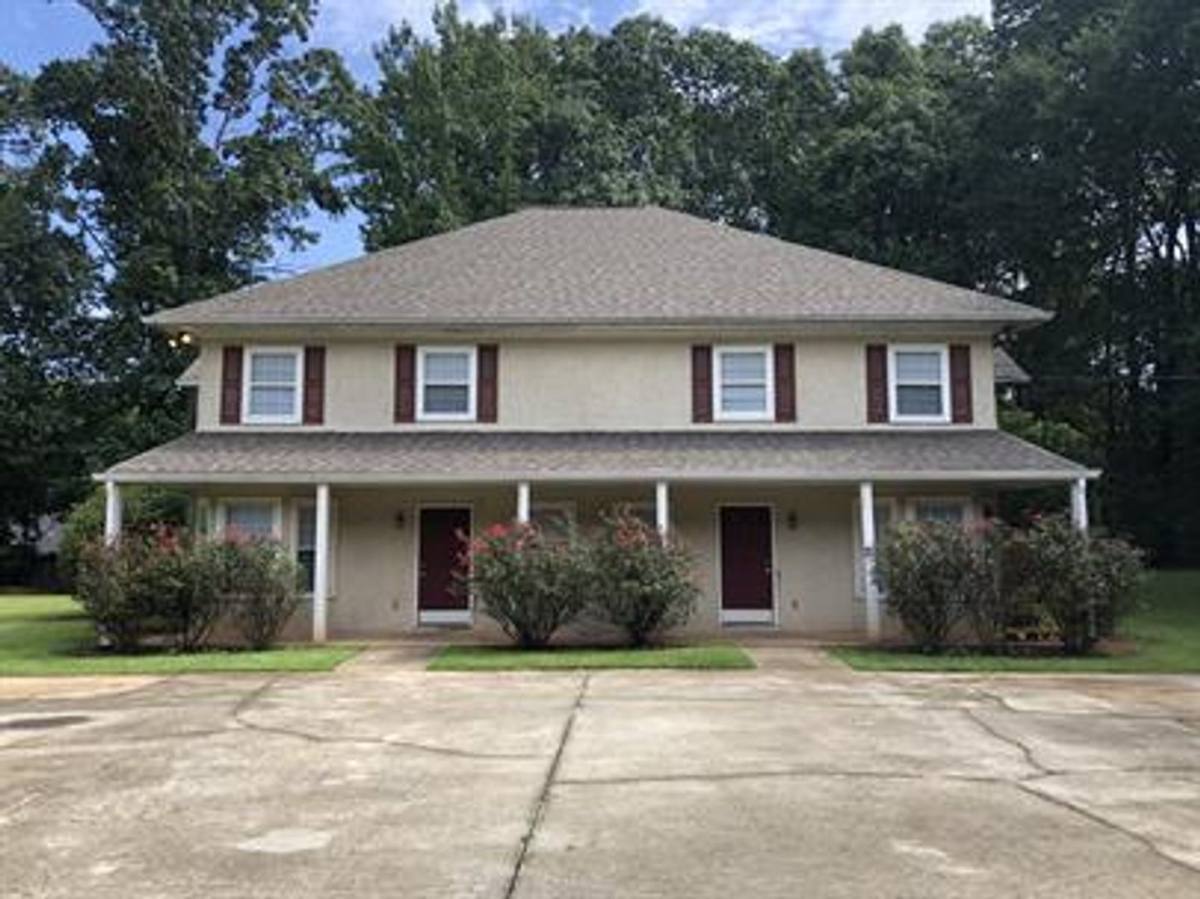 Townhouse for rent at 1535 Cedar Shoals Dr, Athens, GA 30605