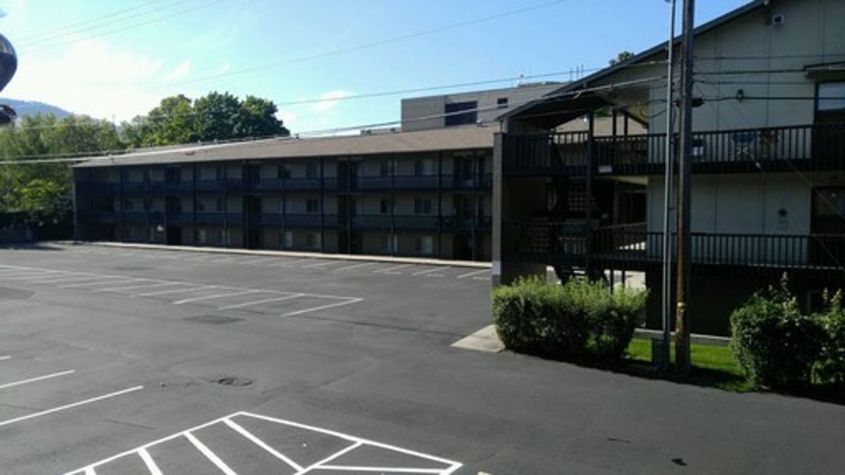 Apartment for rent at 520 W Spruce 527 Alder, Missoula, MT 59802