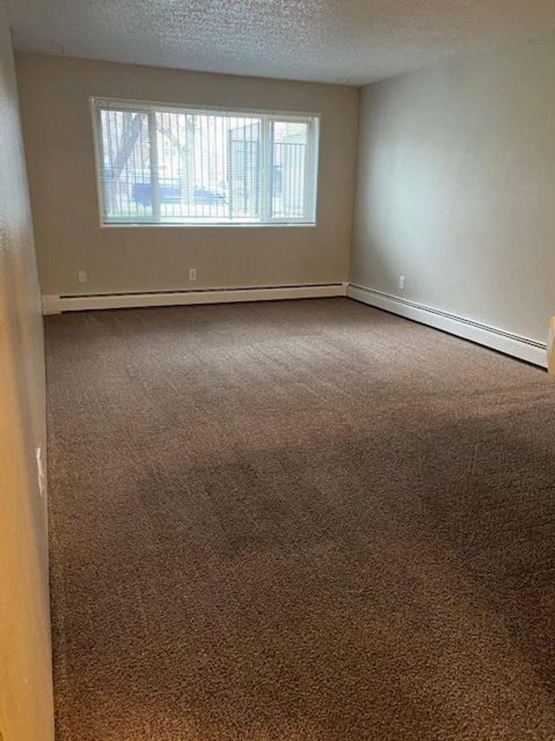 Apartment for rent at 520 W Spruce 527 Alder, Missoula, MT 59802