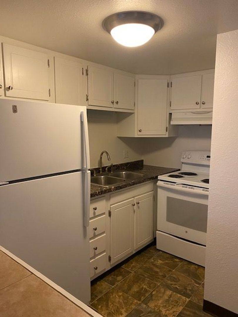 Apartment for rent at 520 W Spruce 527 Alder, Missoula, MT 59802