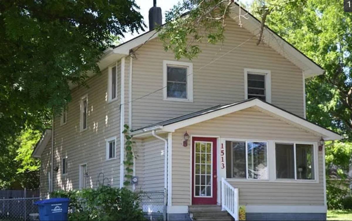 House for rent at 1513 Dean Ave, Des Moines, IA 50316