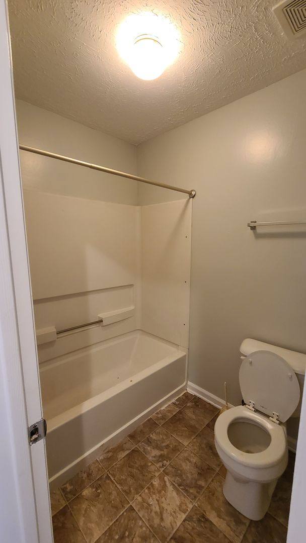 Apartment for rent at 2705-4 Prestonwoods Lane, Fayetteville, NC 28304