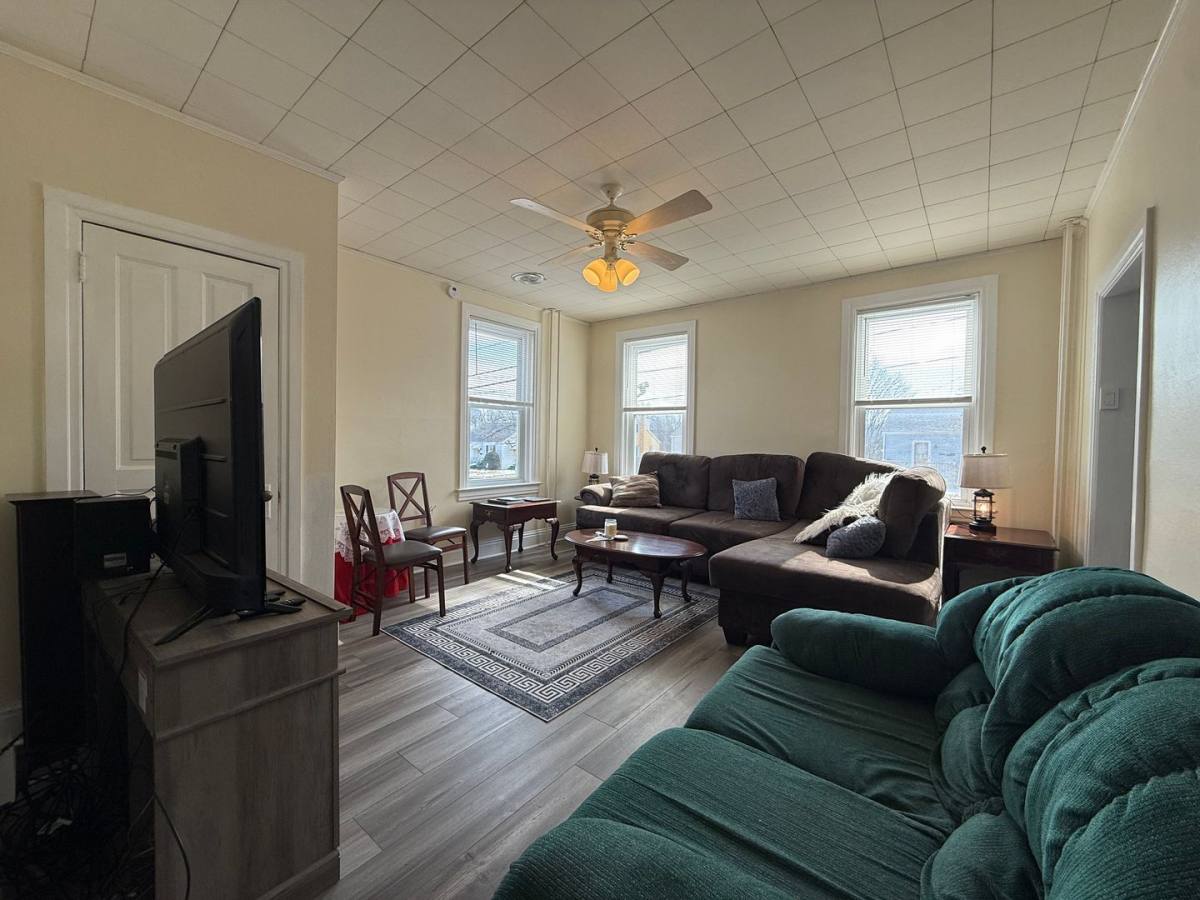 Apartment for rent at 400 Maple St, Manchester, PA 17345