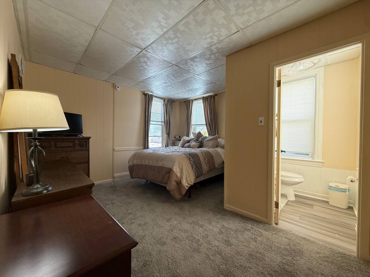 Apartment for rent at 400 Maple St, Manchester, PA 17345