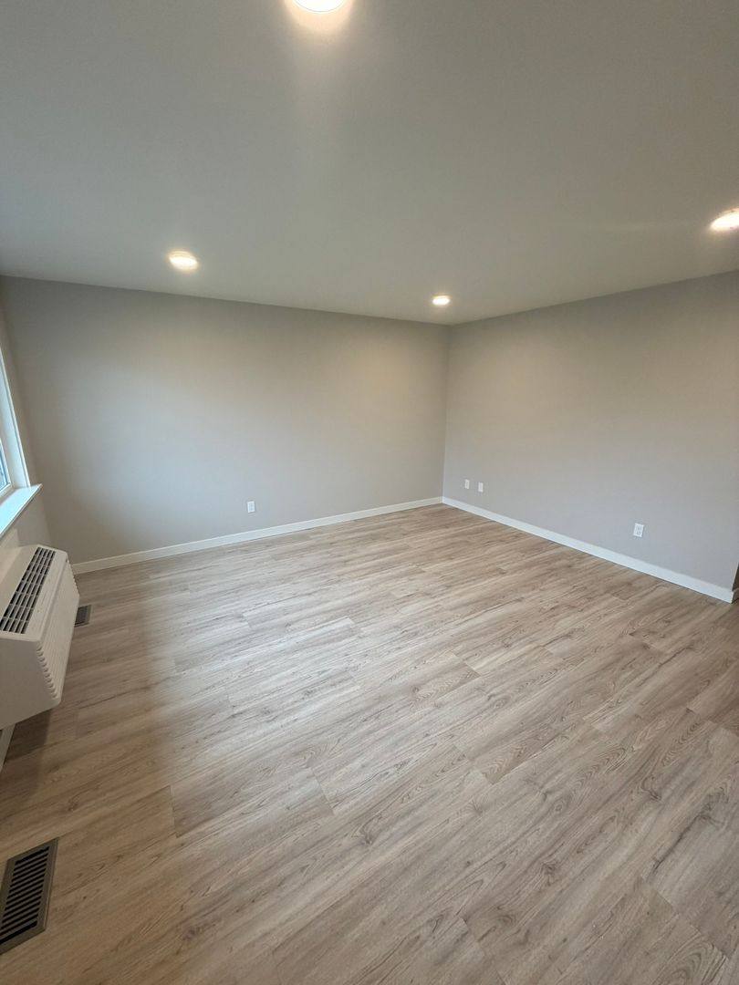 Townhouse for rent at 2840 Railroad St SE, Albany, OR 97322