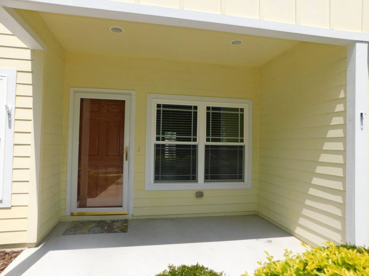 Townhouse for rent at 5156 NW 21st Dr, Gainesville, FL 32605