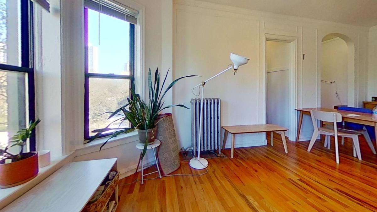Apartment for rent at 601 W Deming Place, Chicago, IL 60614