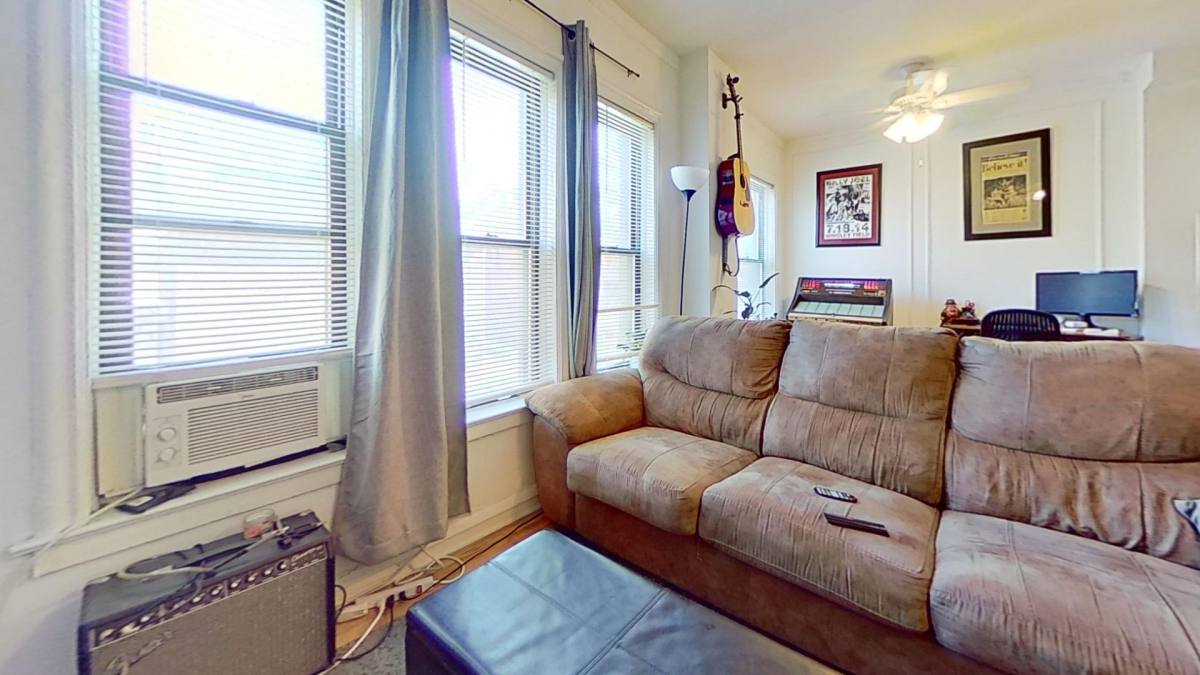 Apartment for rent at 601 W Deming Place, Chicago, IL 60614