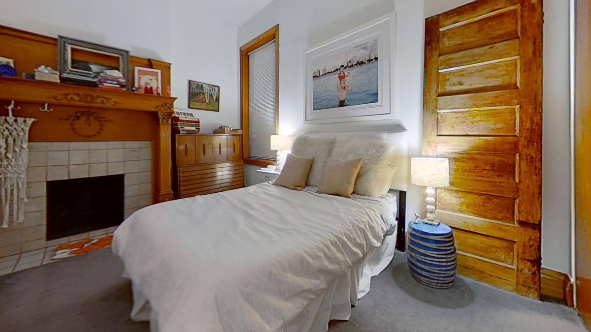 Apartment for rent at 35 E Division St, Chicago, IL 60610