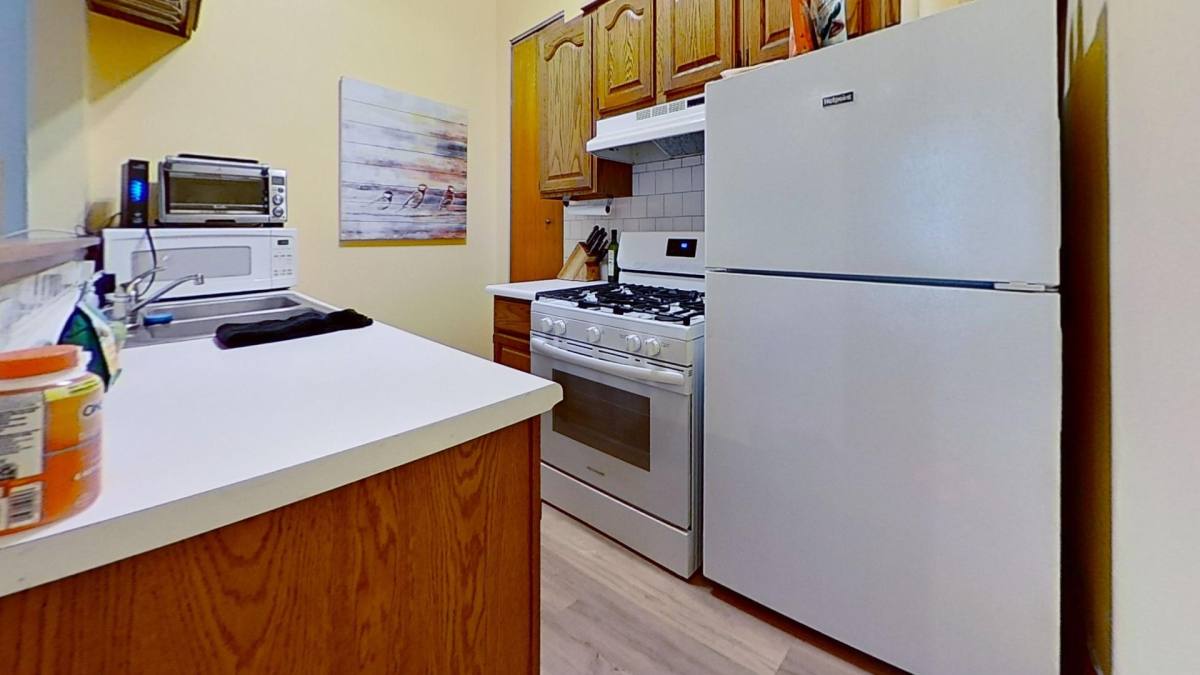 Apartment for rent at 35 E Division St, Chicago, IL 60610