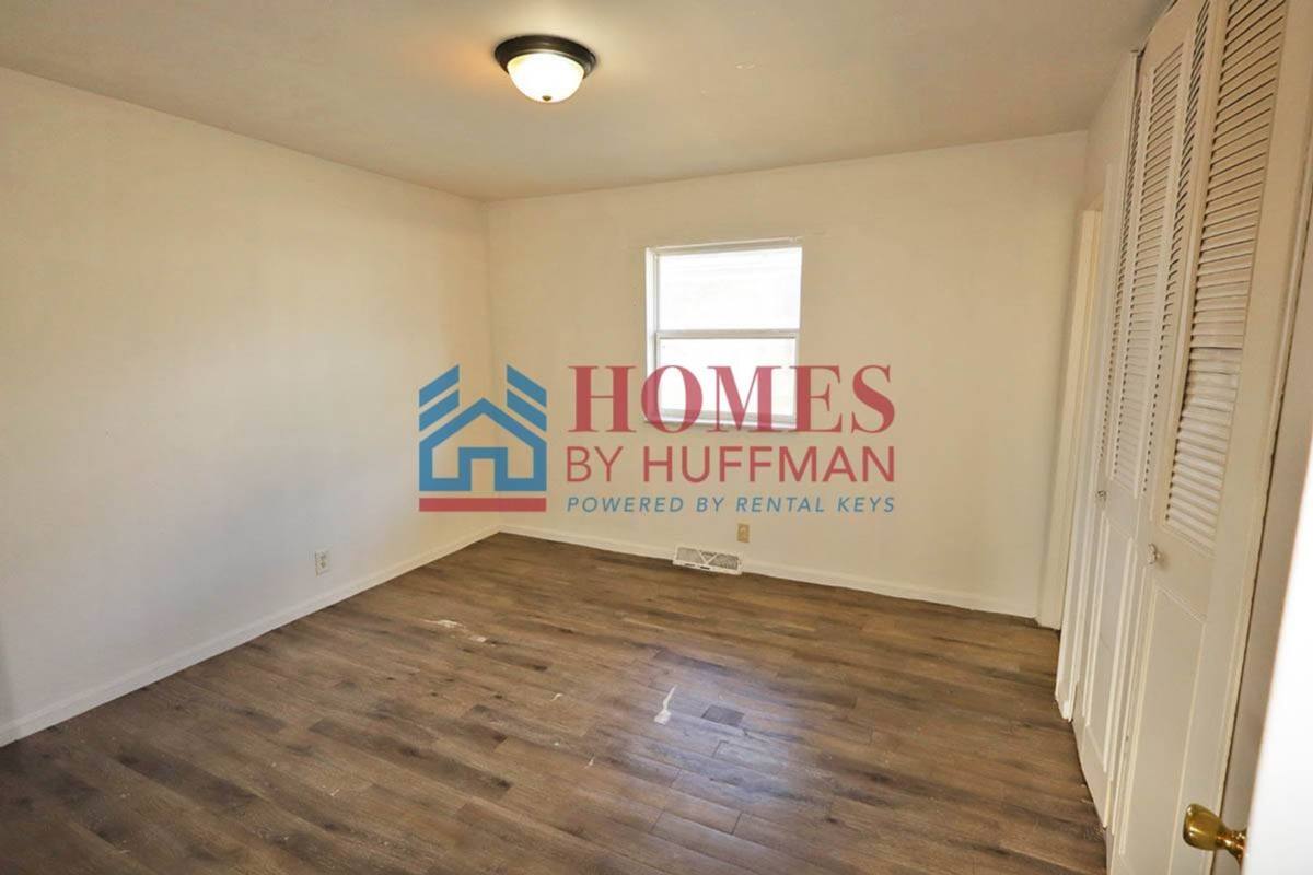 Apartment for rent at 103 E Strain St, Fort Branch, IN 47648