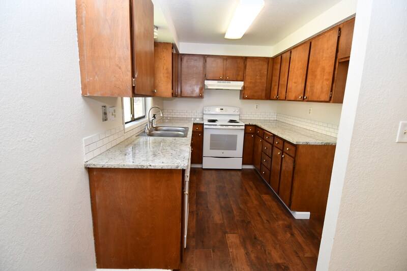 House for rent at 936 SE Sharon Ave, Roseburg, OR 97470