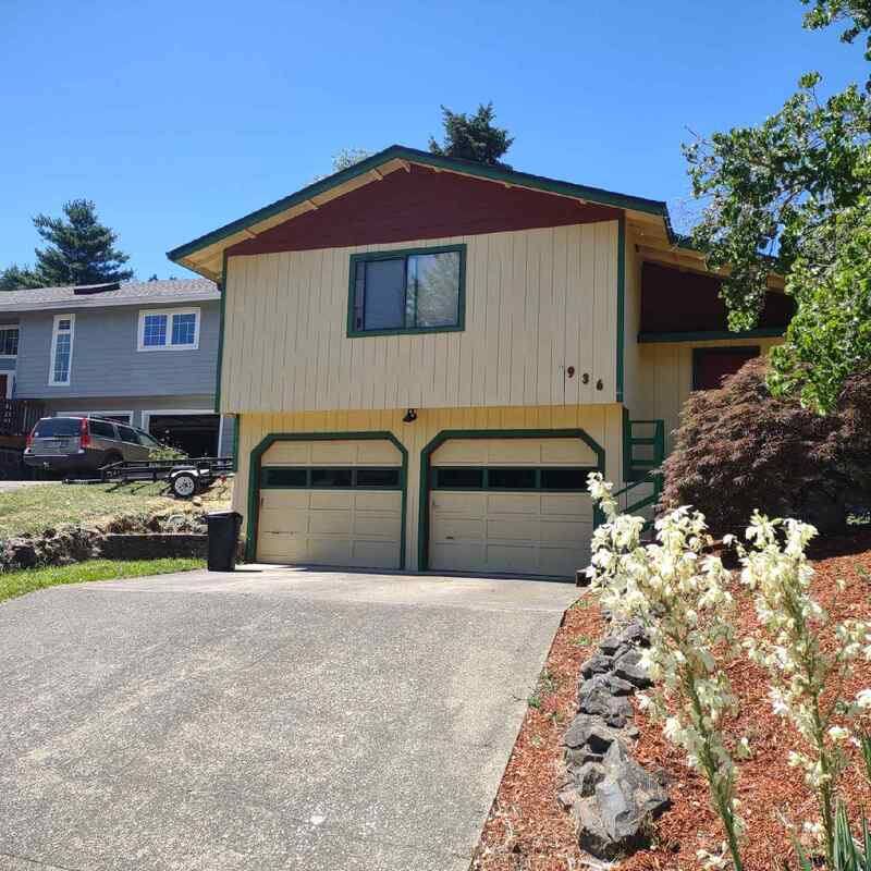 House for rent at 936 SE Sharon Ave, Roseburg, OR 97470