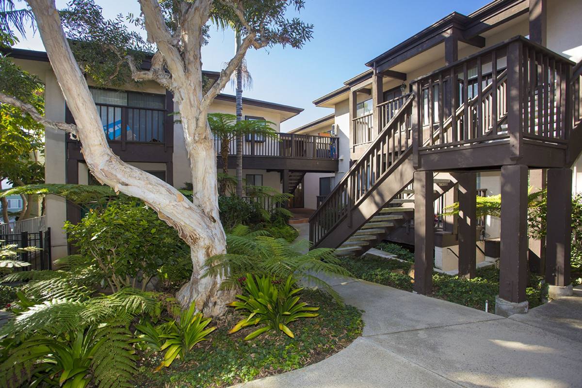 Apartment for rent at 7601 Eads Ave, La Jolla, CA 92037