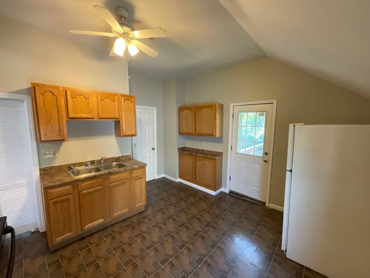 Apartment for rent at 3449 Erin Ave, Cleveland, OH 44113