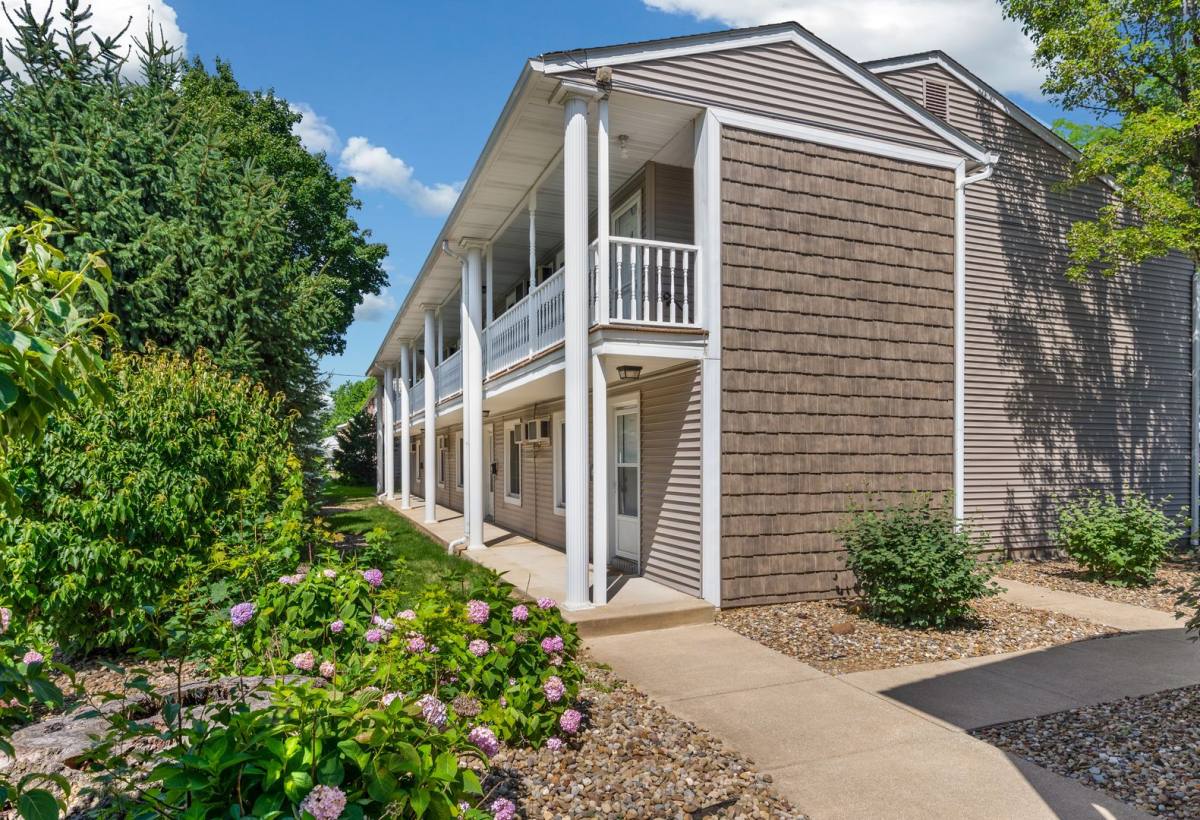 Apartment for rent at 2371-2393 Graham Rd, Stow, OH 44224