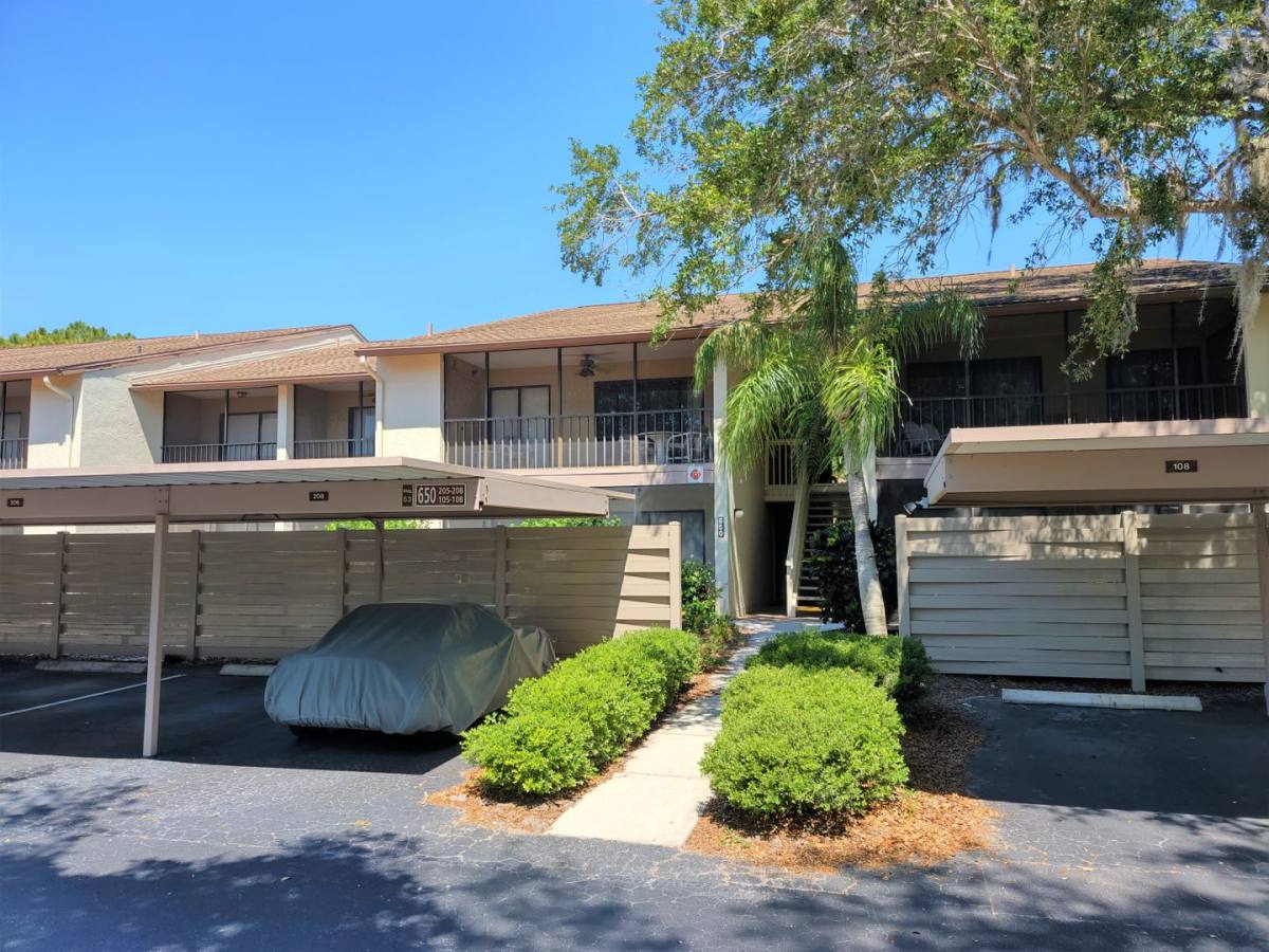 Apartment for rent at 650 Bird Bay Dr E, Venice, FL 34285