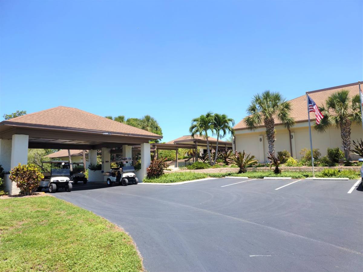 Apartment for rent at 650 Bird Bay Dr E, Venice, FL 34285