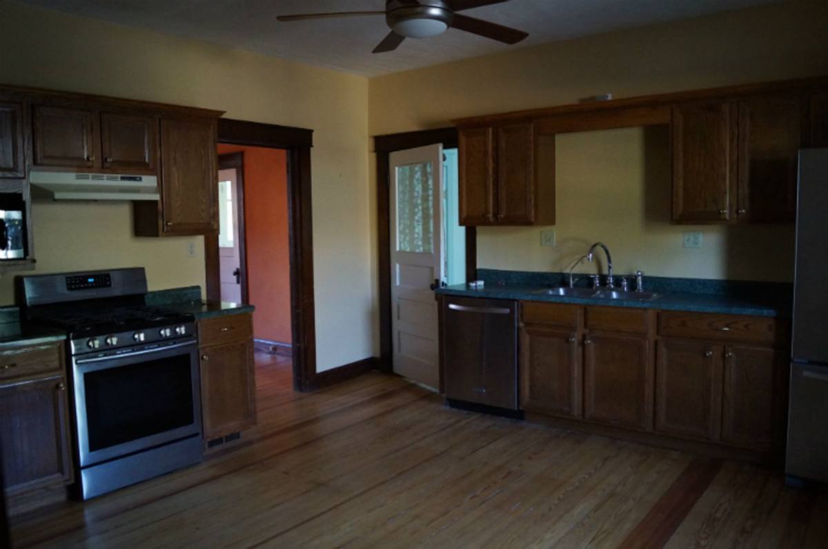 Apartment for rent at 817 W 11th St, Bloomington, IN 47404