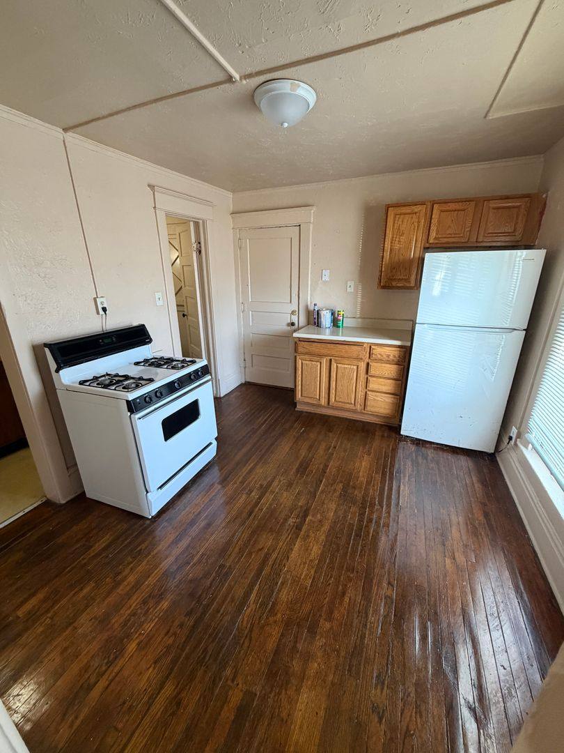 Apartment for rent at 1501 University Ave, Des Moines, IA 50314