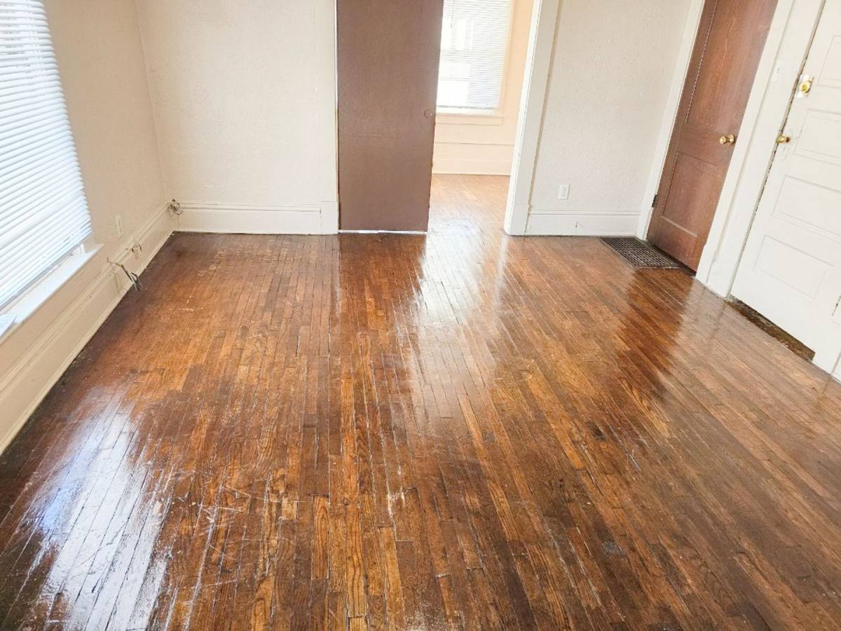 Apartment for rent at 1501 University Ave, Des Moines, IA 50314