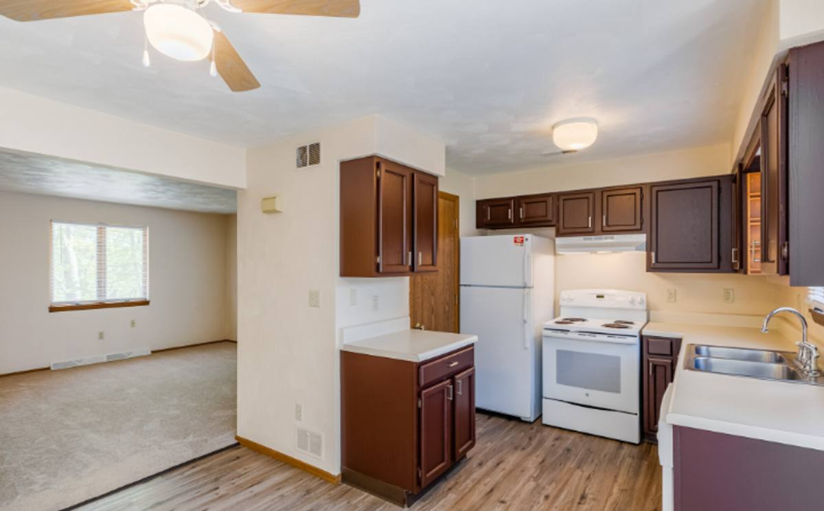 Townhouse for rent at 1600 Briarwood Dr, Latrobe, PA 15650