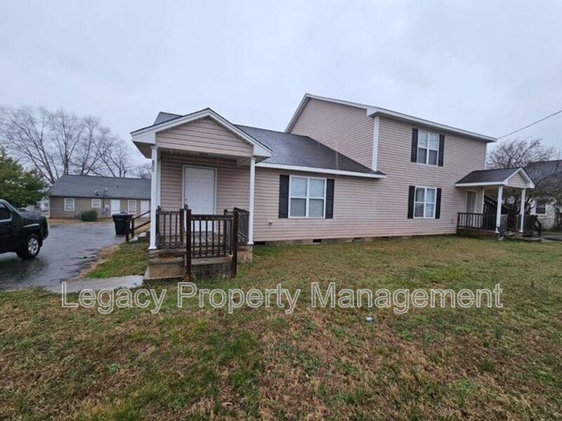 House for rent at 531 S Anthony St, Burlington, NC 27215