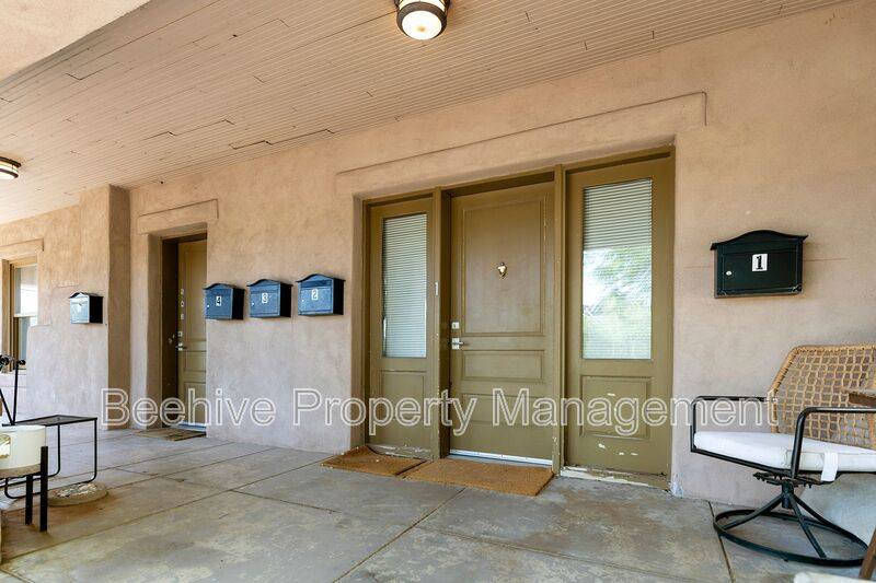 House for rent at 1301 W Monroe St #4, Phoenix, AZ 85007