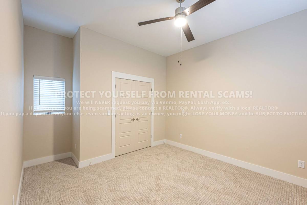 House for rent at 874 S Hill Ave, Fayetteville, AR 72701