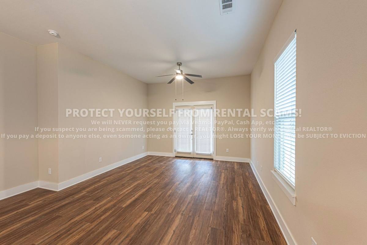 House for rent at 874 S Hill Ave, Fayetteville, AR 72701