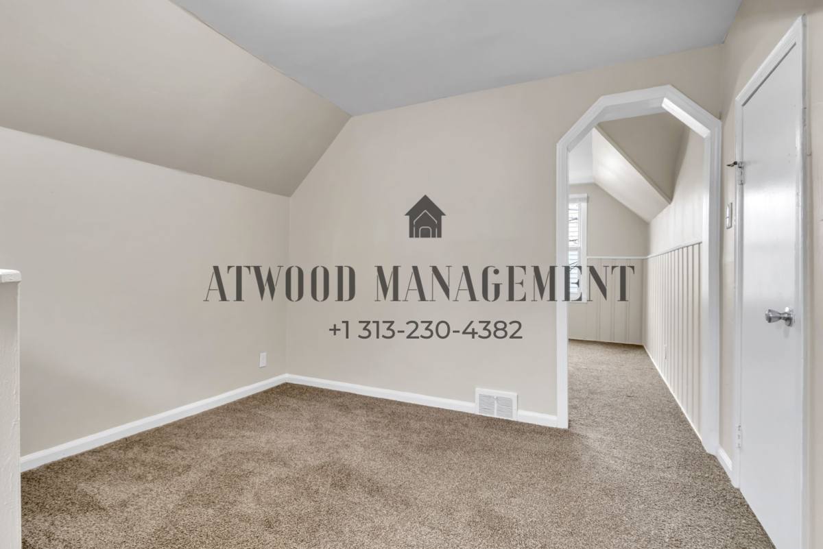 House for rent at 13965 Mendota St, Detroit, MI 48238