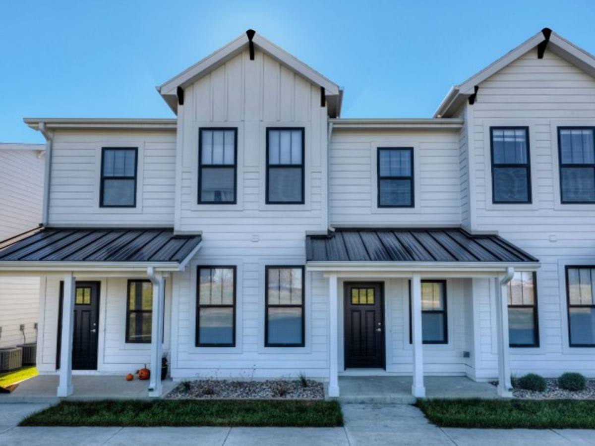 Apartment for rent at 1804 SW Lesina Lane, Ankeny, IA 50023