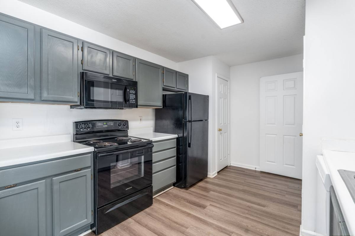 Apartment for rent at 1919 Spring Garden St, Greensboro, NC 27403