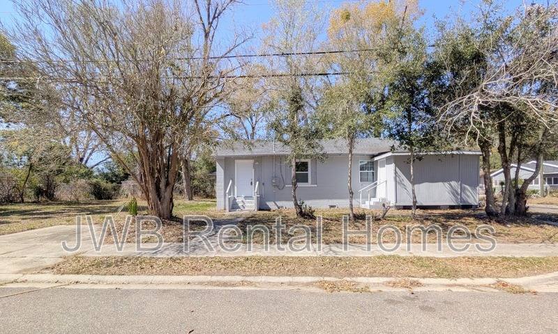 House for rent at 2002 15th St W, Jacksonville, FL 32209