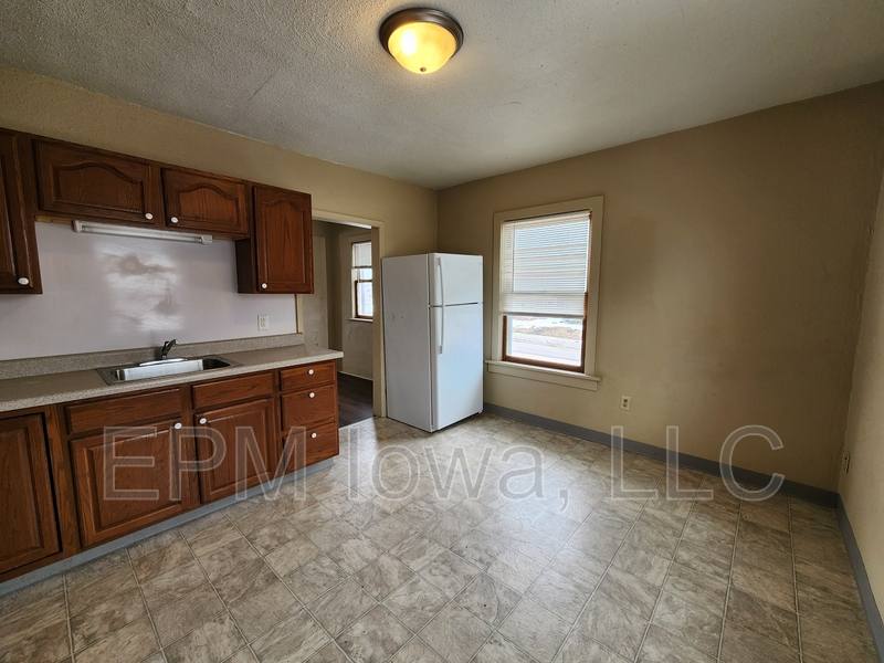 Apartment for rent at 604 1 2 W Seerley Blvd, Cedar Falls, IA 50613