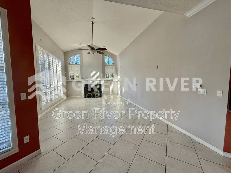 House for rent at 1462 Scenic Oaks Dr, Orange Park, FL 32065